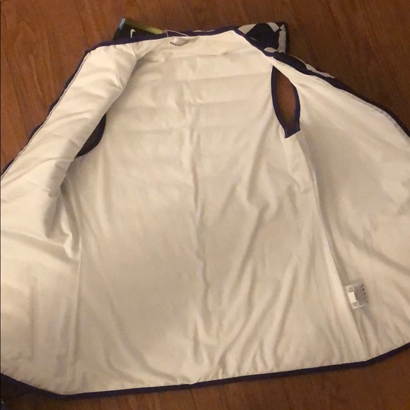 Women’s NikeGoof Medium - Picture 3 of 4